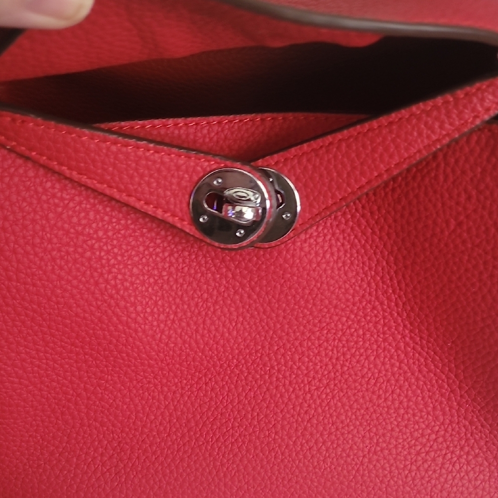 Red Bag - Picture 4 of 6